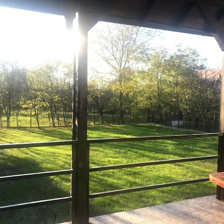 Green Nest Banesti Екстер'єр фото