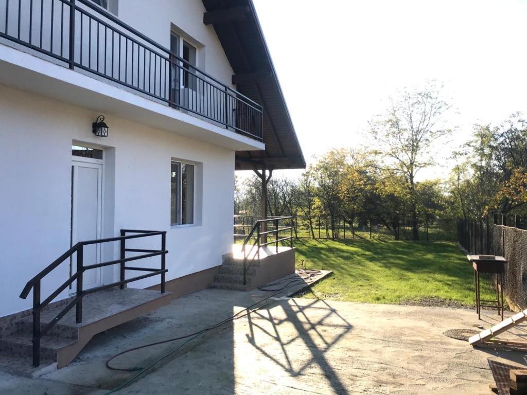 Green Nest Banesti Екстер'єр фото