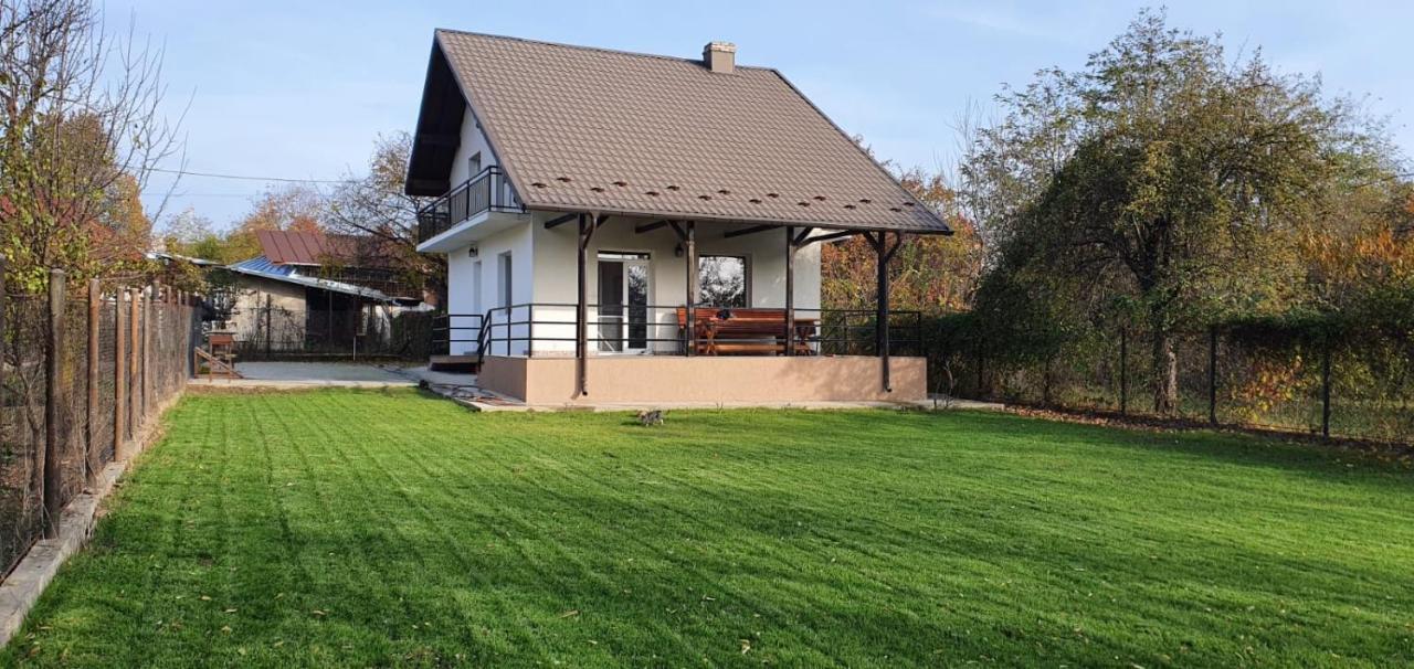 Green Nest Banesti Екстер'єр фото