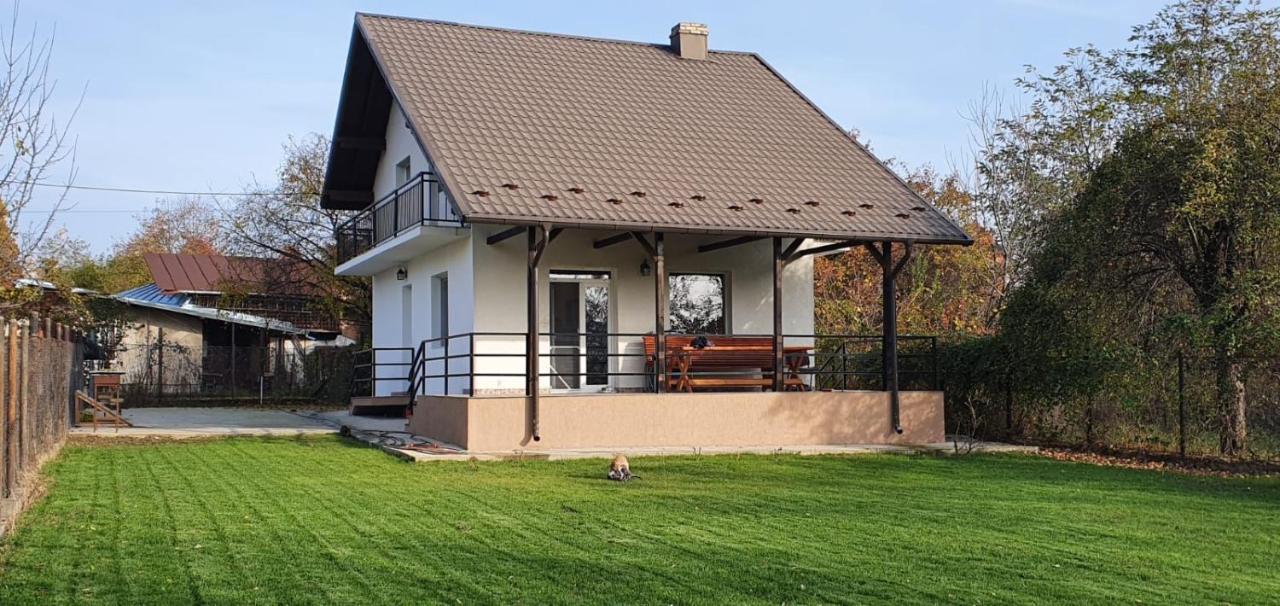 Green Nest Banesti Екстер'єр фото