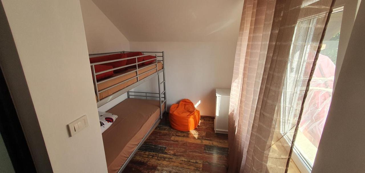 Green Nest Banesti Екстер'єр фото