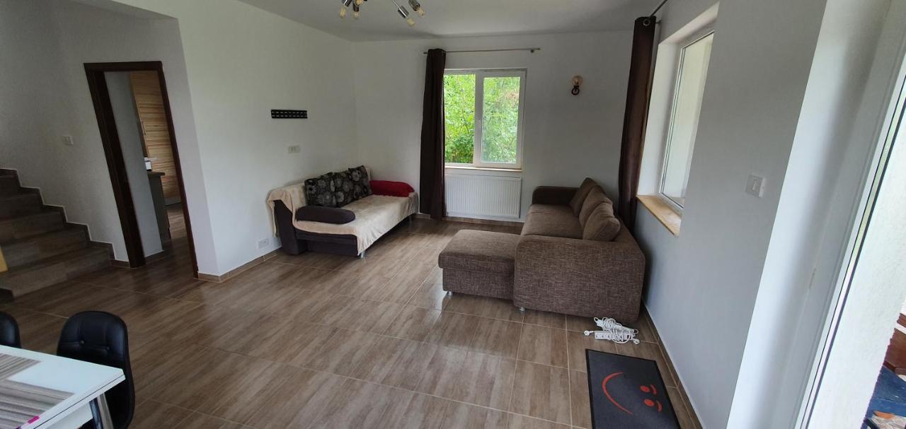 Green Nest Banesti Екстер'єр фото